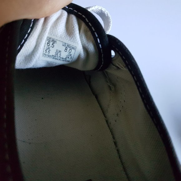 Vans Size 8 Women's Black Canvas Running Shoes - Picture 8 of 9